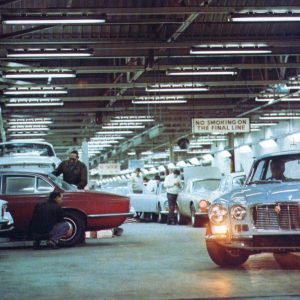 Mainline XJ production at Browns Lane.